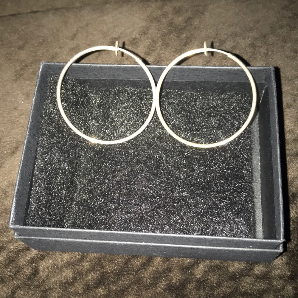 Clip on earrings in silver!! Hoops!!